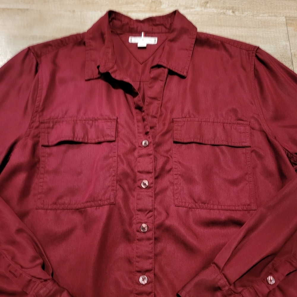 Tommy Hilfiger Button Up Shirt Roll Tab Utility Crimson Red Relaxed Womens Large - Picture 4 of 9